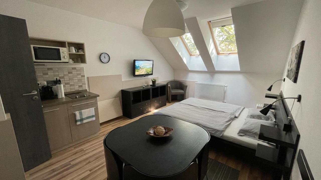 Benevia Apartments Печ Екстериор снимка